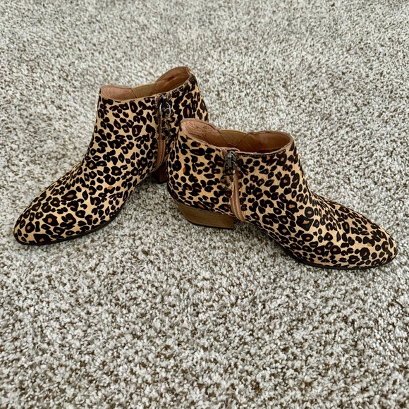 caslon keaton lace up bootie